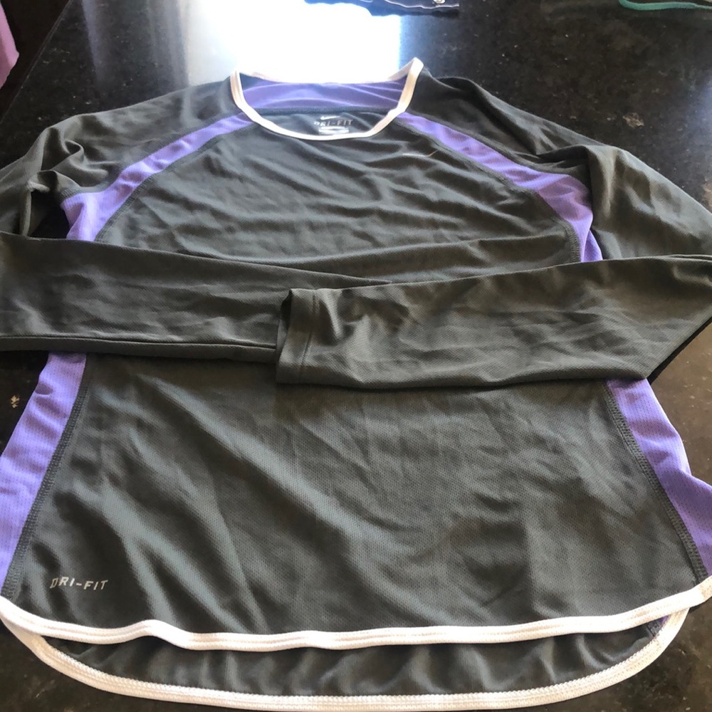 Nike, long sleeve, Drifit, Size S